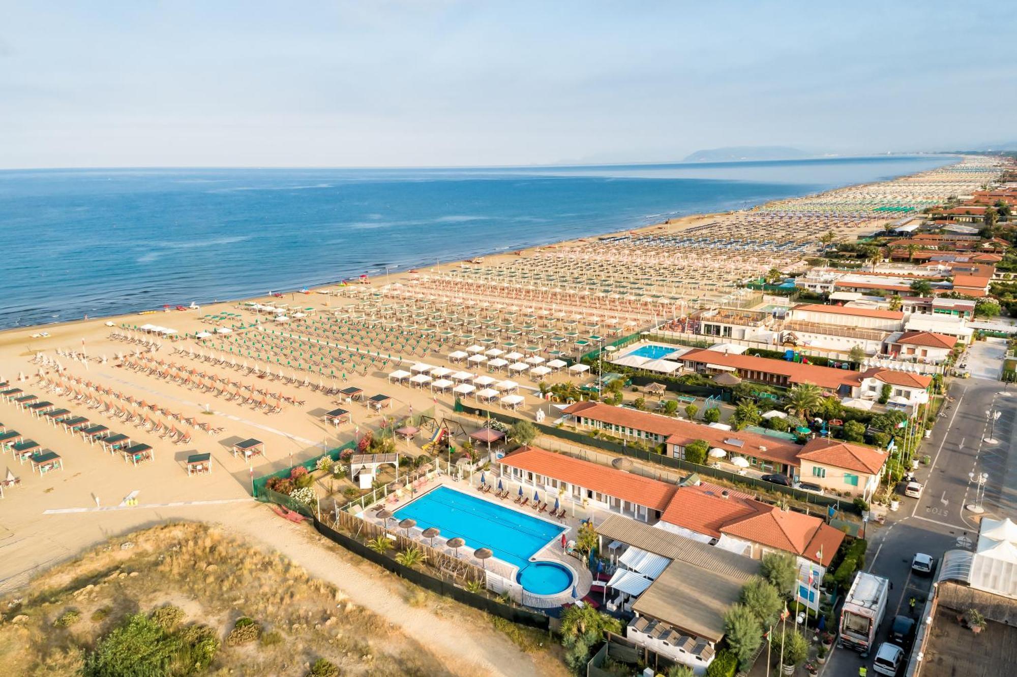 Casa Maddalena Al Mare 600M From Sea - Happy Rentals Marina di Pietrasanta Exterior photo